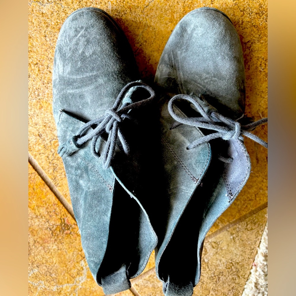 Woman’s Suede Lace-Up Shoes -great.  Fun with tassels.